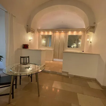 Palazzo Chiaia