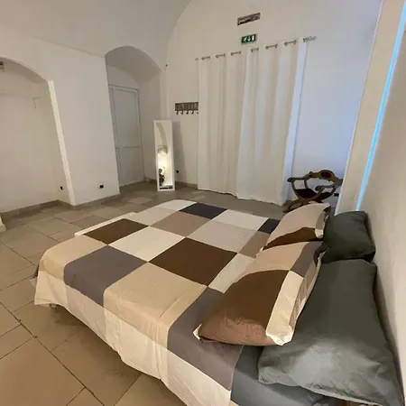 Palazzo Chiaia Bed & Breakfast