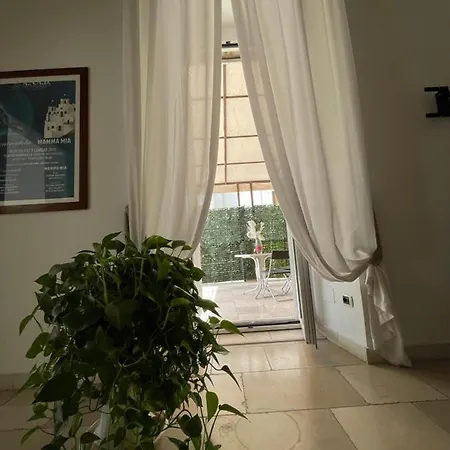 Bed & Breakfast Palazzo Chiaia *